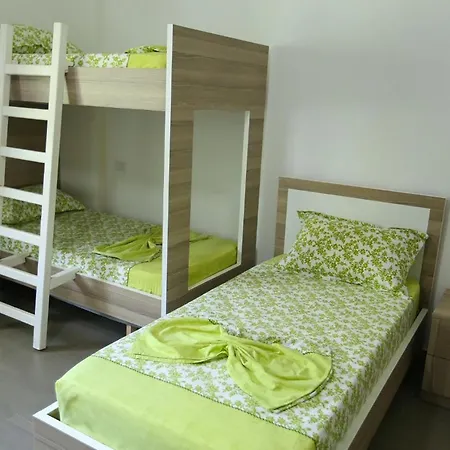 Jaho Hotel *