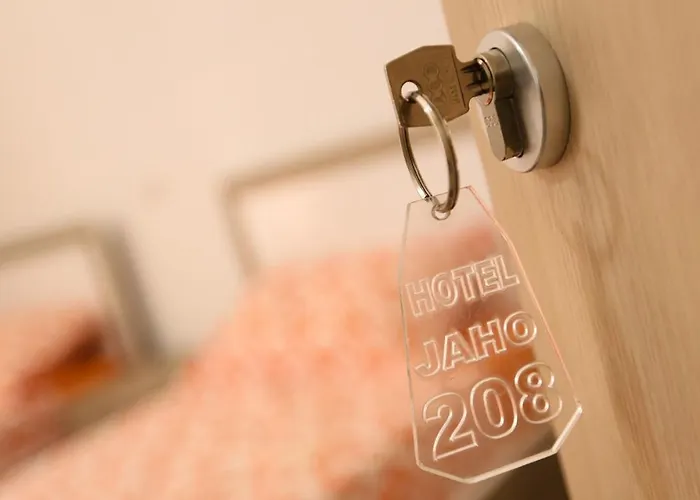 Jaho Hotel *
